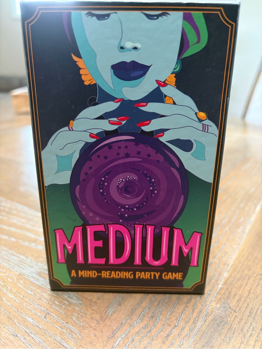 Medium: A Mind-Reading Party Game – Greater Than Games – Complete